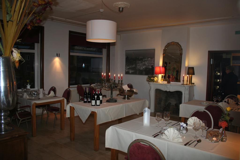 Hotel Admiraal Lanaken Kültér fotó