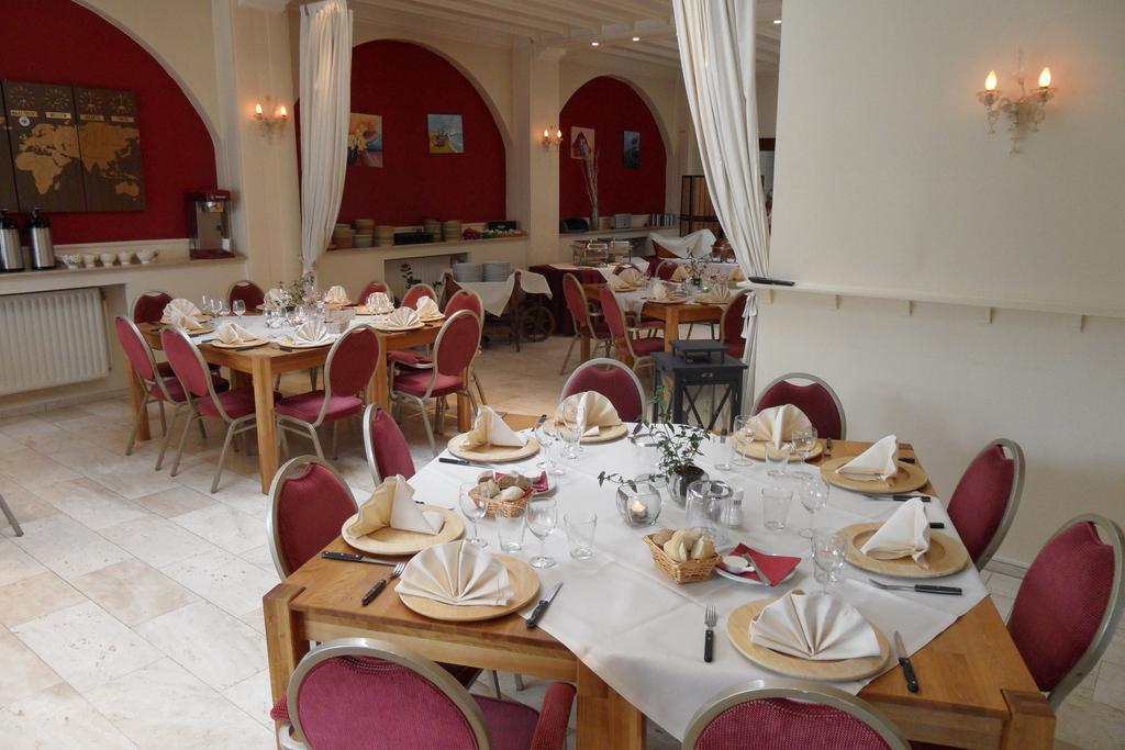 Hotel Admiraal Lanaken Kültér fotó