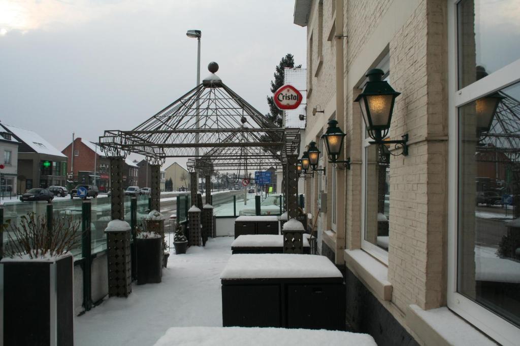 Hotel Admiraal Lanaken Kültér fotó