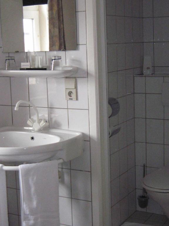 Hotel Admiraal Lanaken Szoba fotó